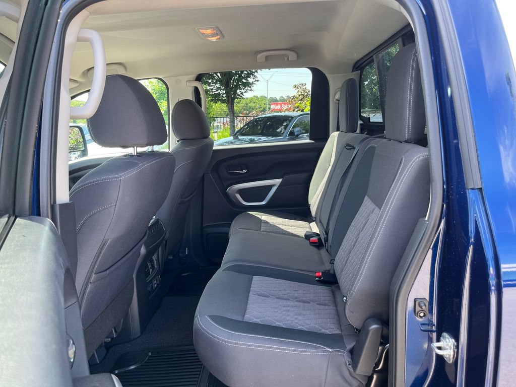 Used 2024 Nissan Titan SV w/ SV Convenience Package AWD/4WD image 27