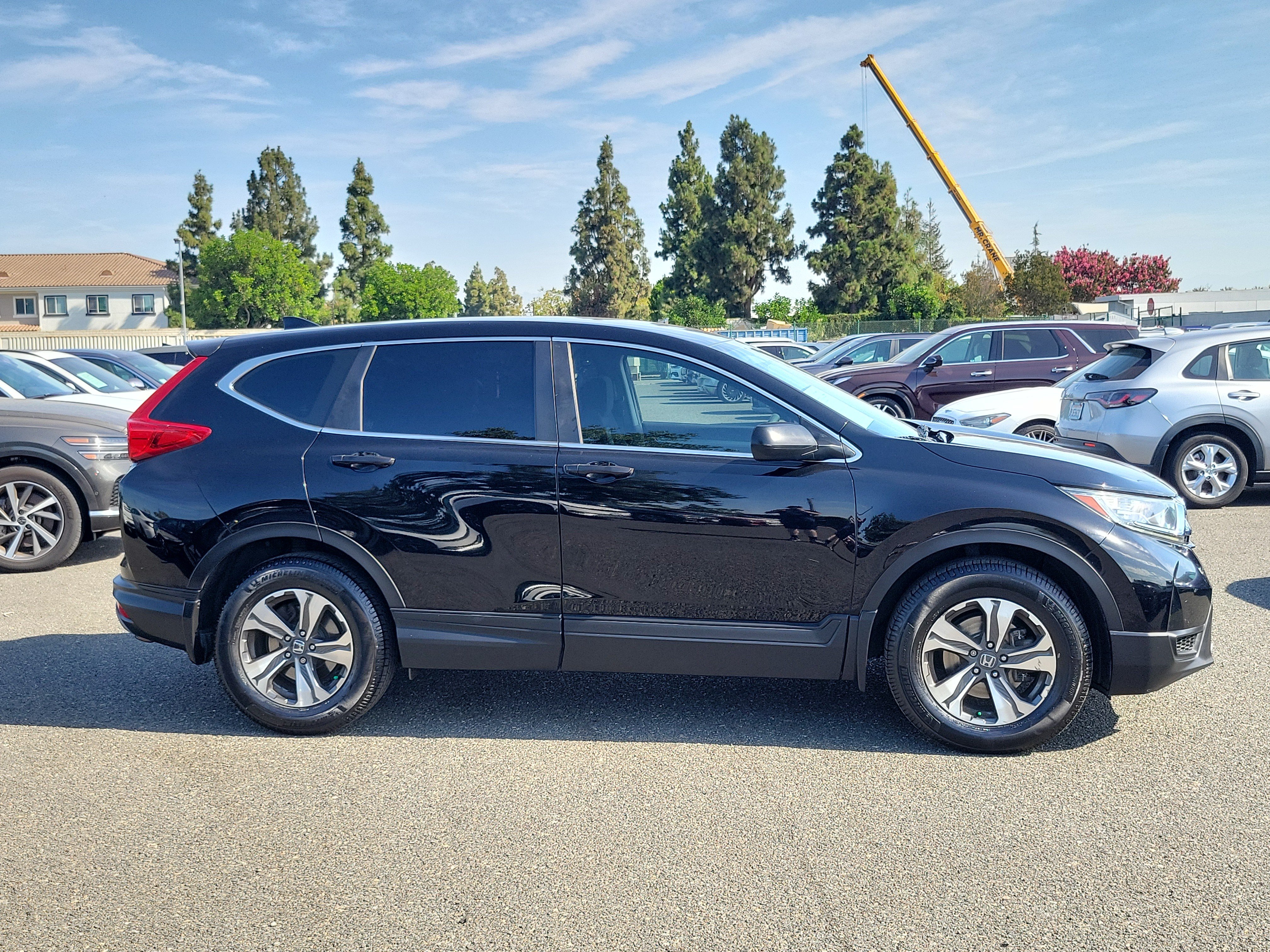 Used 2017 Honda CR-V LX image 6