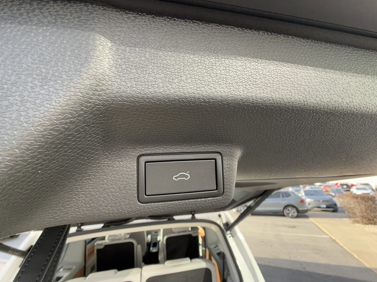 New 2025 Volkswagen ID. Buzz 1st Edition image 23