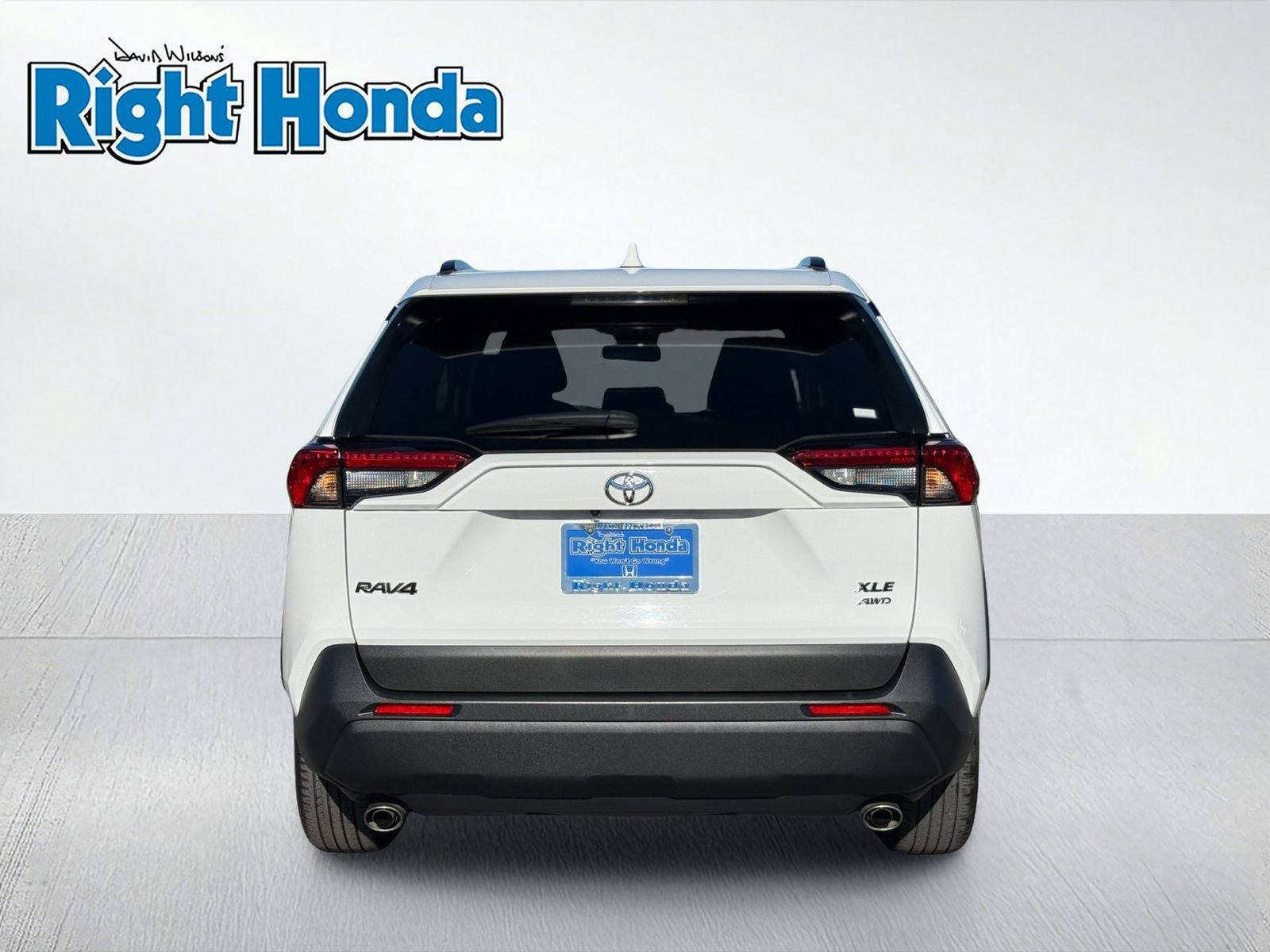 Used 2025 Toyota RAV4 XLE AWD/4WD image 7