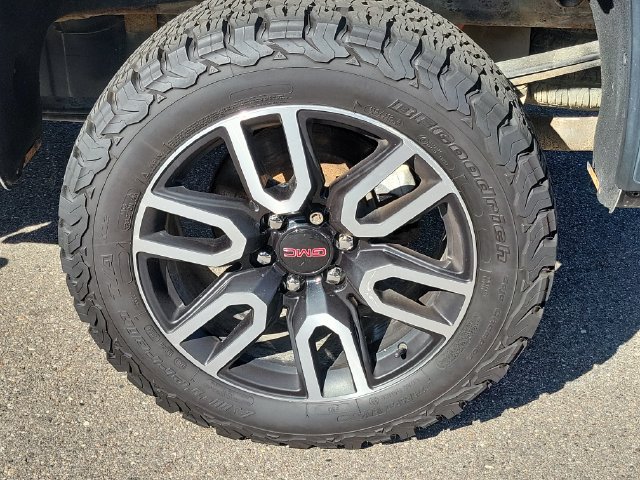 Used 2019 GMC Sierra 1500 AT4 w/ AT4 Premium Package AWD/4WD image 5