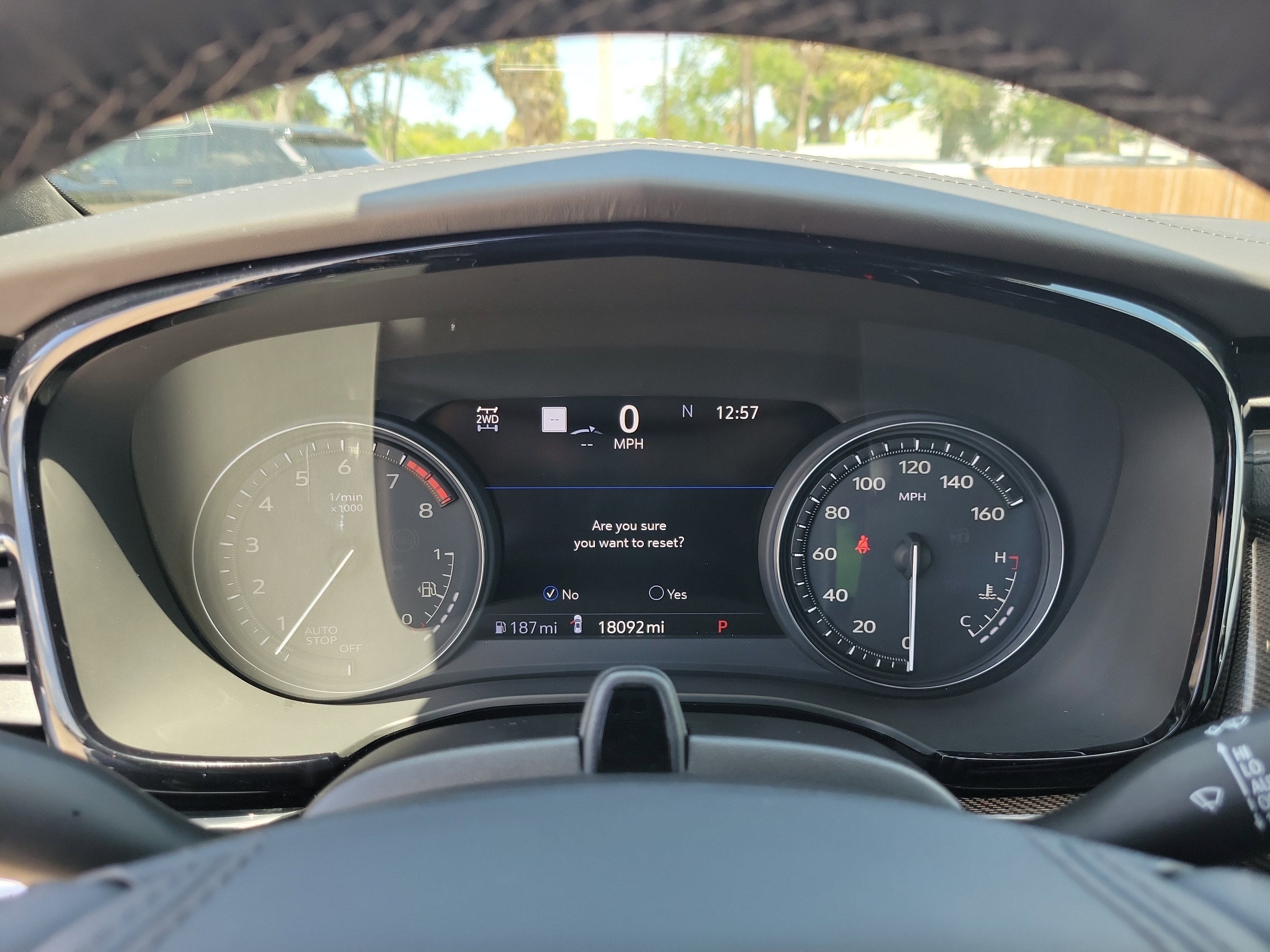 Certified 2025 Cadillac XT6 Premium Luxury w/ Platinum Package image 32