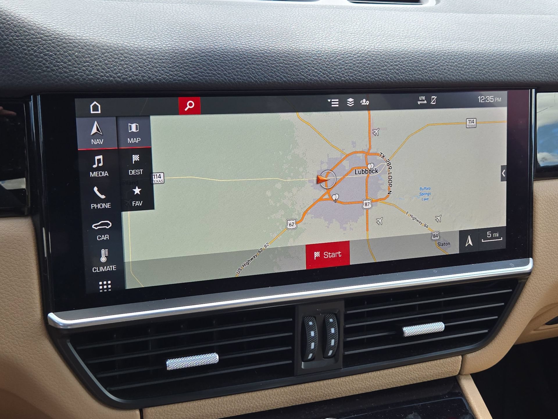 Used 2021 Porsche Cayenne AWD/4WD image 19