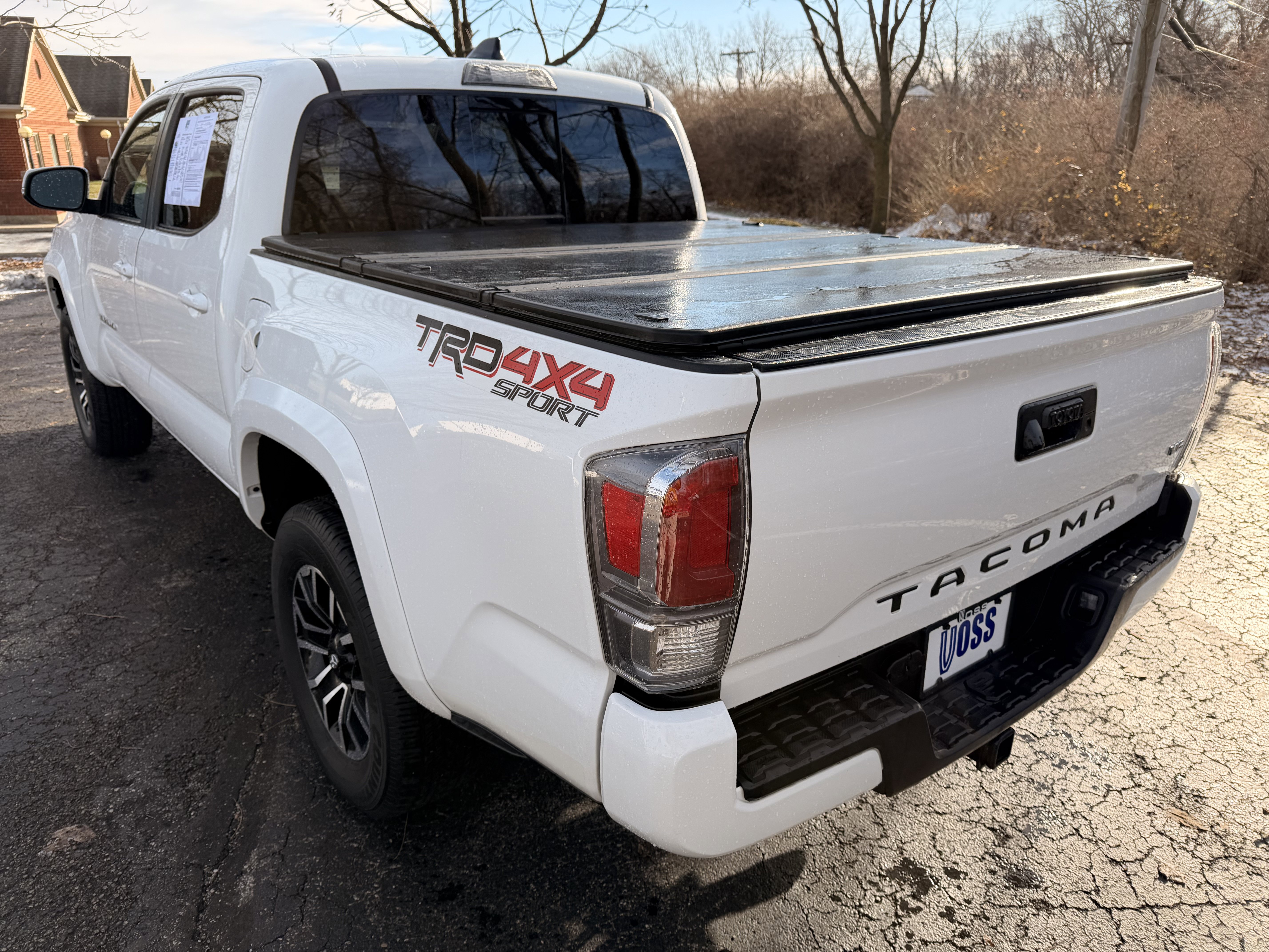 Used 2022 Toyota Tacoma TRD Sport image 5