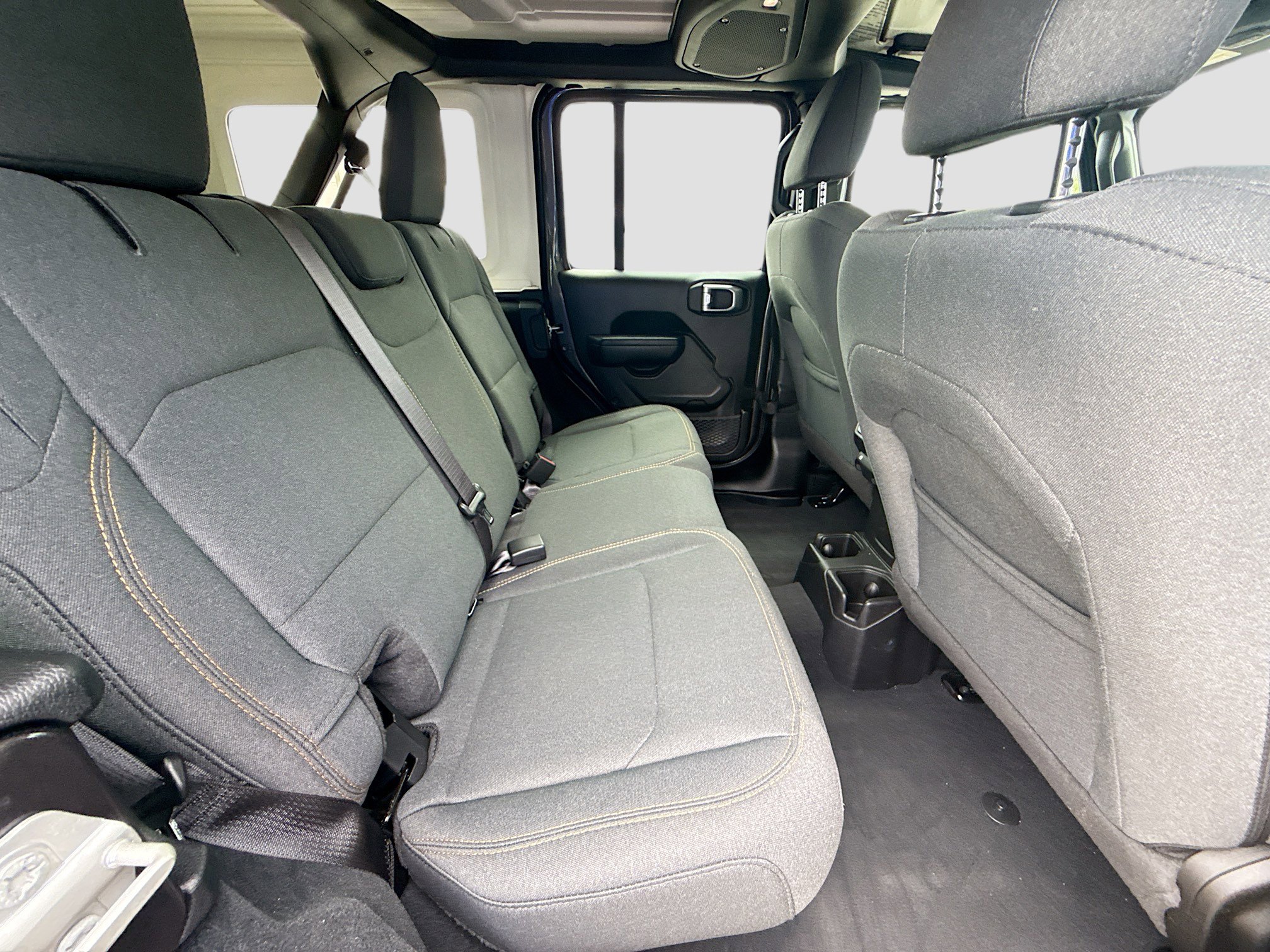 Used 2024 Jeep Wrangler Sport S image 28
