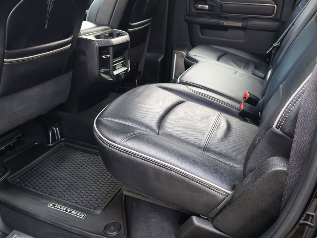 Used 2020 RAM 3500 Limited image 29