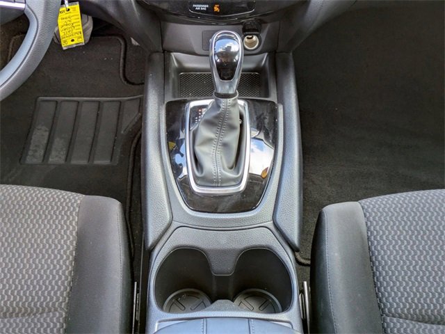 Used 2022 Nissan Rogue Sport S image 19