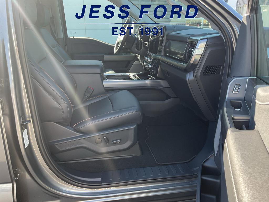 New 2025 Ford F350 Lariat image 9