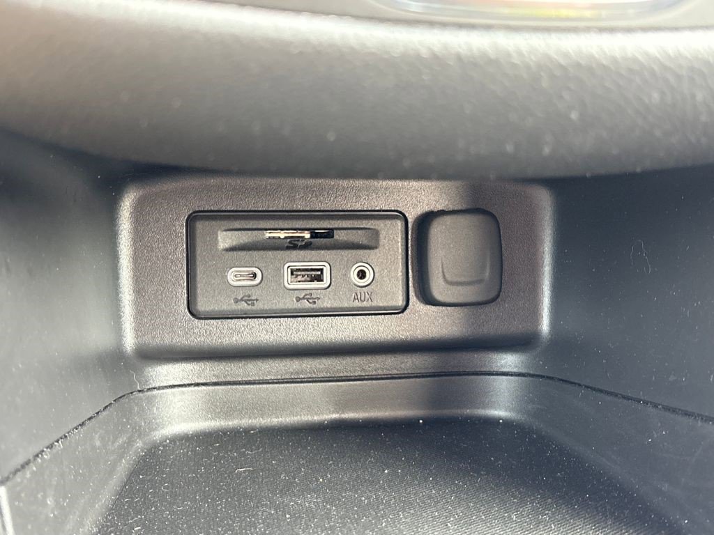 Certified 2024 Chevrolet Equinox LT image 17