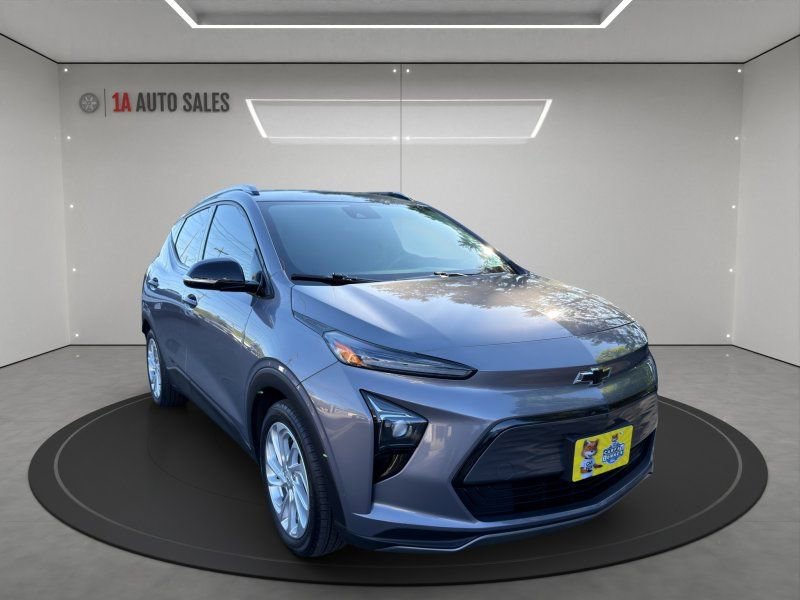 Used 2023 Chevrolet Bolt EUV LT w/ Driver Confidence Package FWD image 7