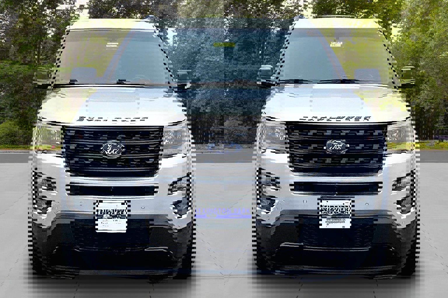 Used 2016 Ford Explorer Sport w/ Equipment Group 401A image 2