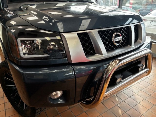 Used 2014 Nissan Titan PRO-4X w/ Pro-4x Luxury Package image 2