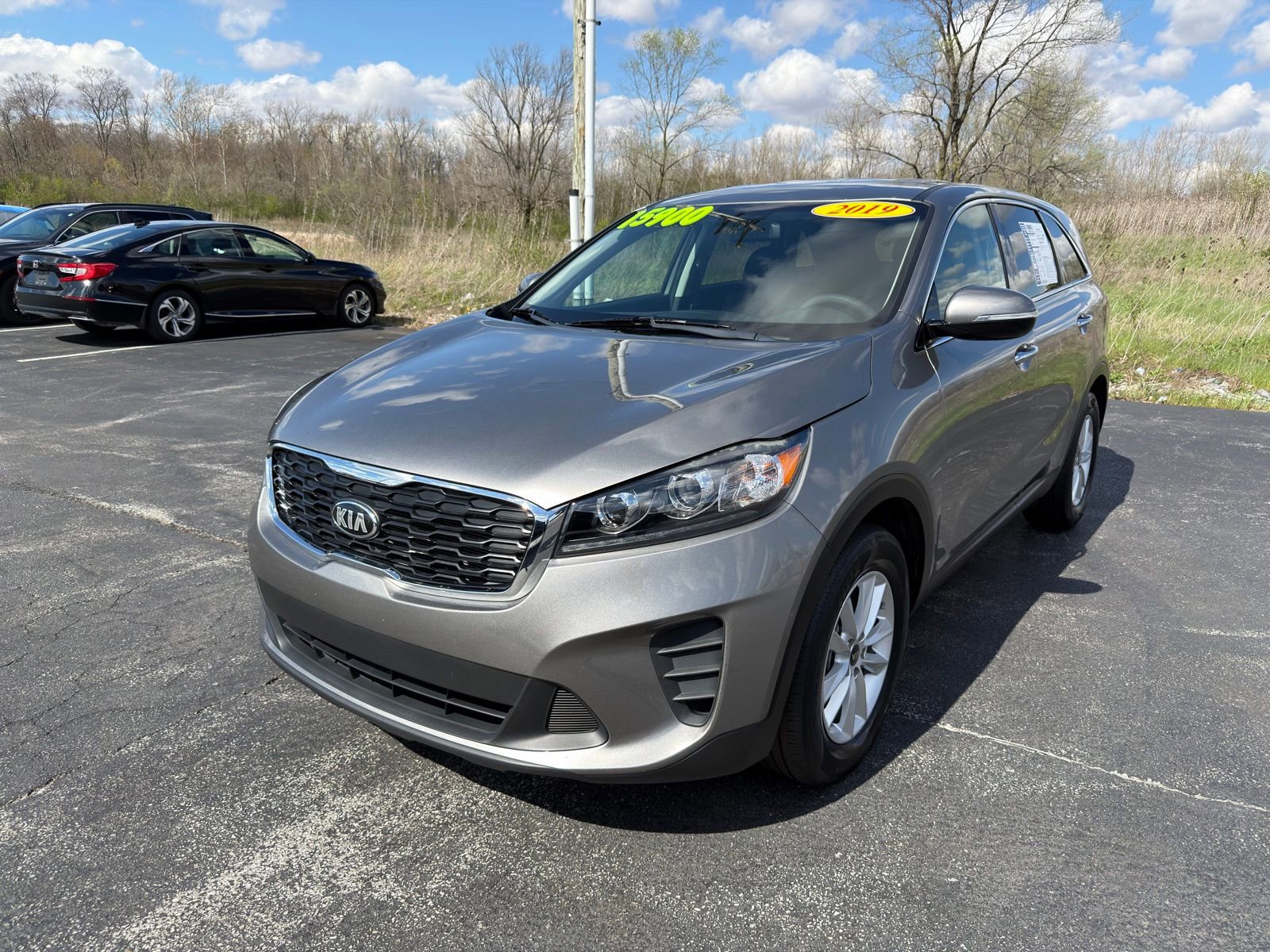 Used 2019 Kia Sorento LX image 2