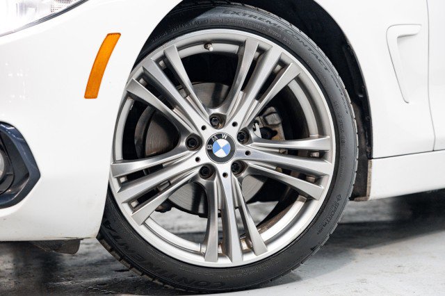 Used 2017 BMW 430i Convertible image 3