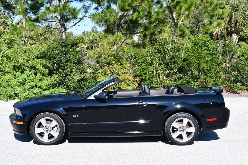 Used 2007 Ford Mustang GT RWD image 28