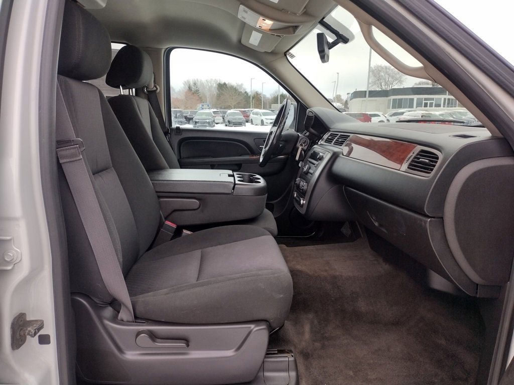 Used 2014 GMC Yukon SLE image 21