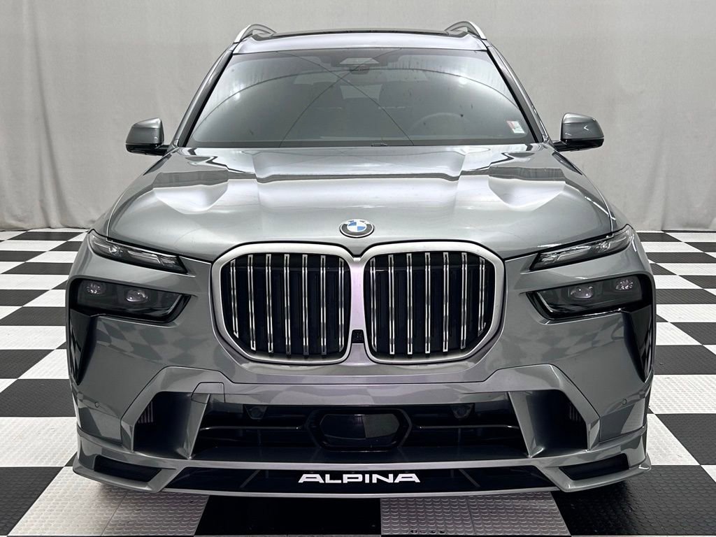 Used 2024 BMW ALPINA XB7 image 3