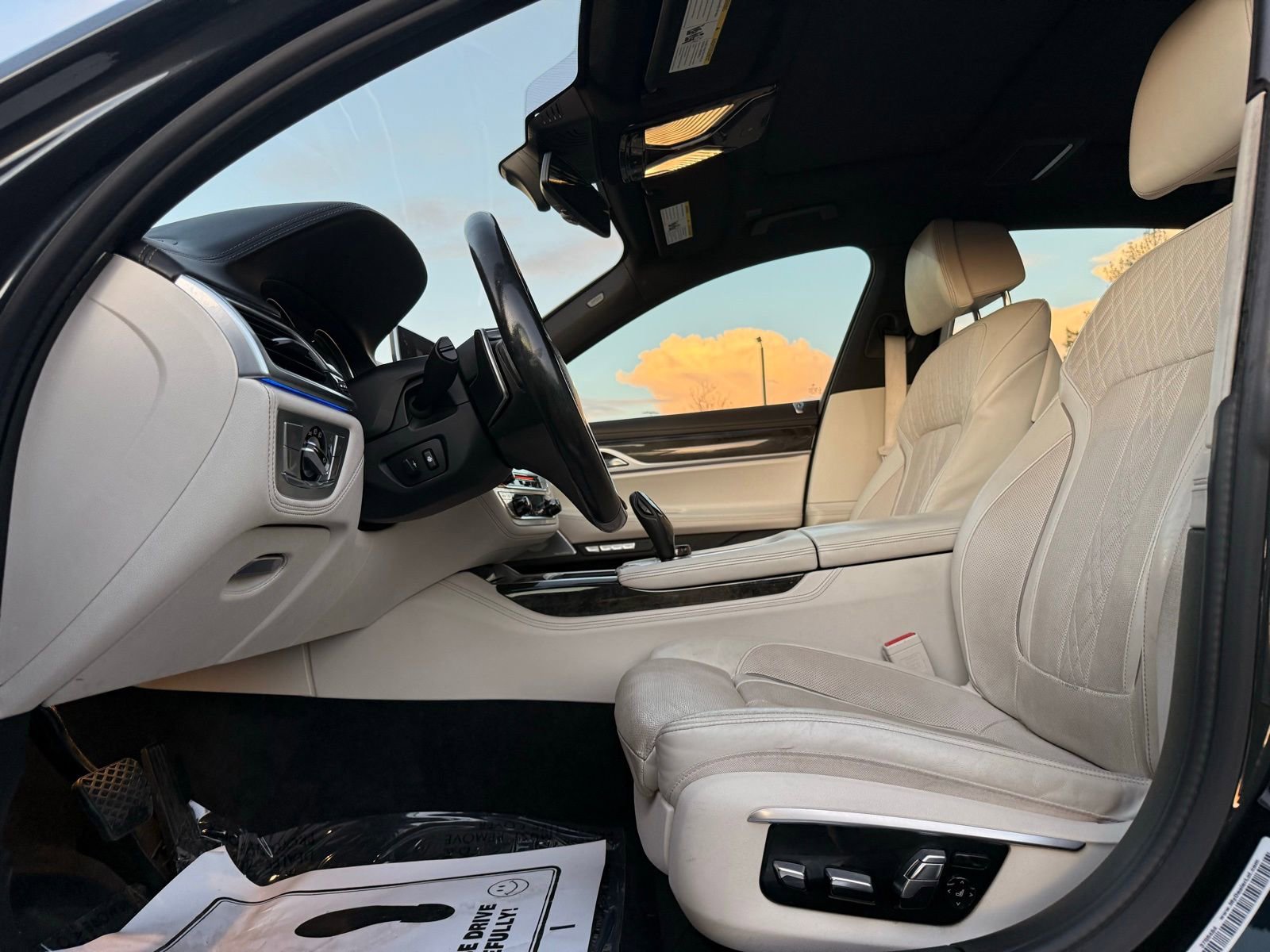 Used 2016 BMW 750i xDrive image 15