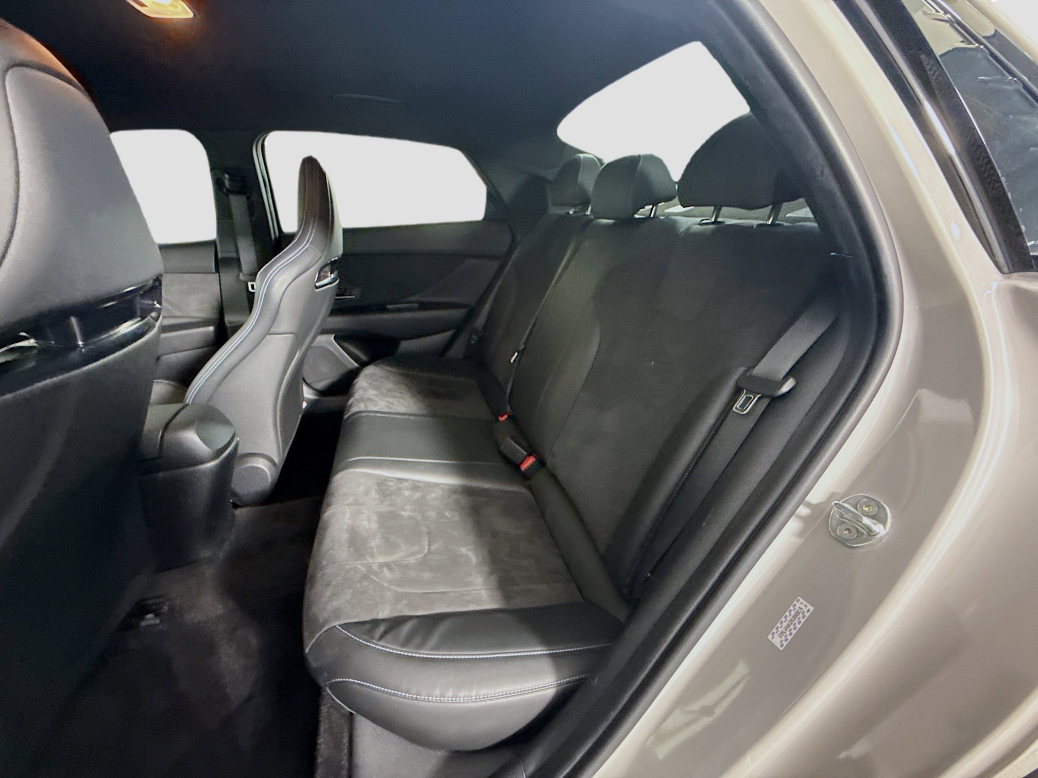 Used 2022 Hyundai Elantra N w/ Preferred Accessory Package image 25