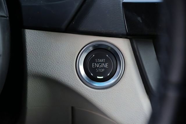 Certified 2025 Cadillac CT4 Premium Luxury AWD/4WD image 30
