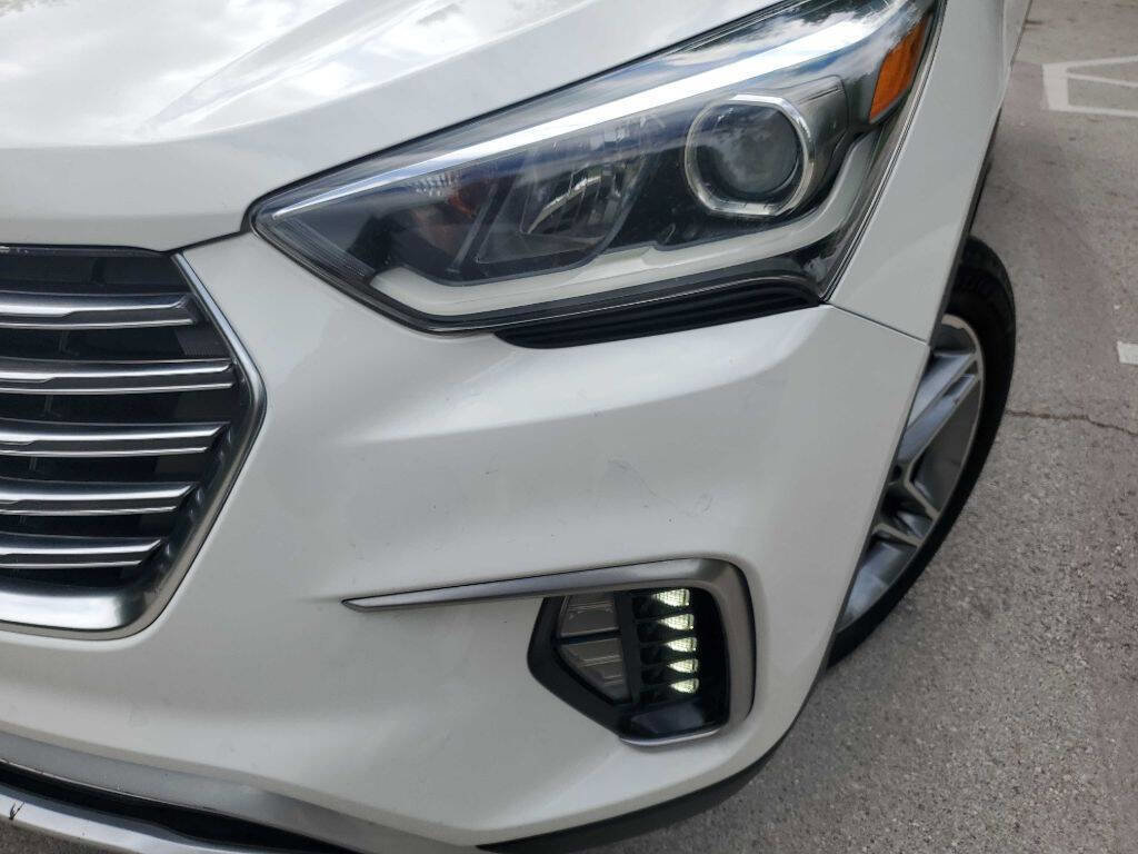 Used 2017 Hyundai Santa Fe Limited FWD image 11