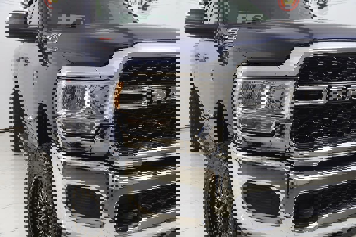 Used 2020 RAM 3500 Tradesman image 16