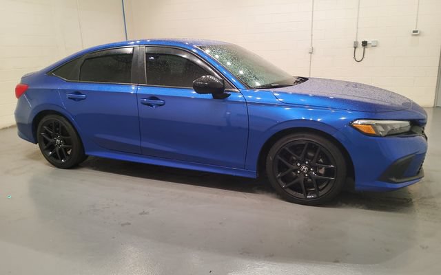 Used 2023 Honda Civic Sport image 9