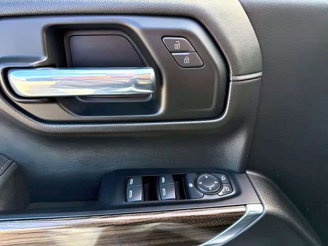 Used 2021 Chevrolet Silverado 1500 LT AWD/4WD image 19