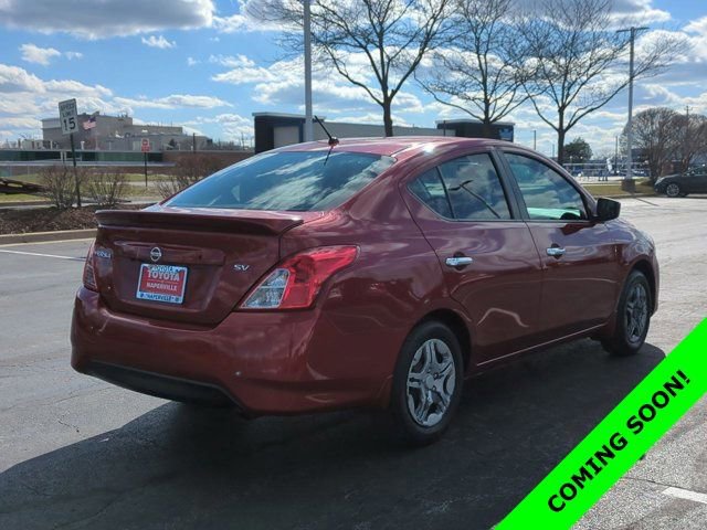 Used 2019 Nissan Versa SV image 5