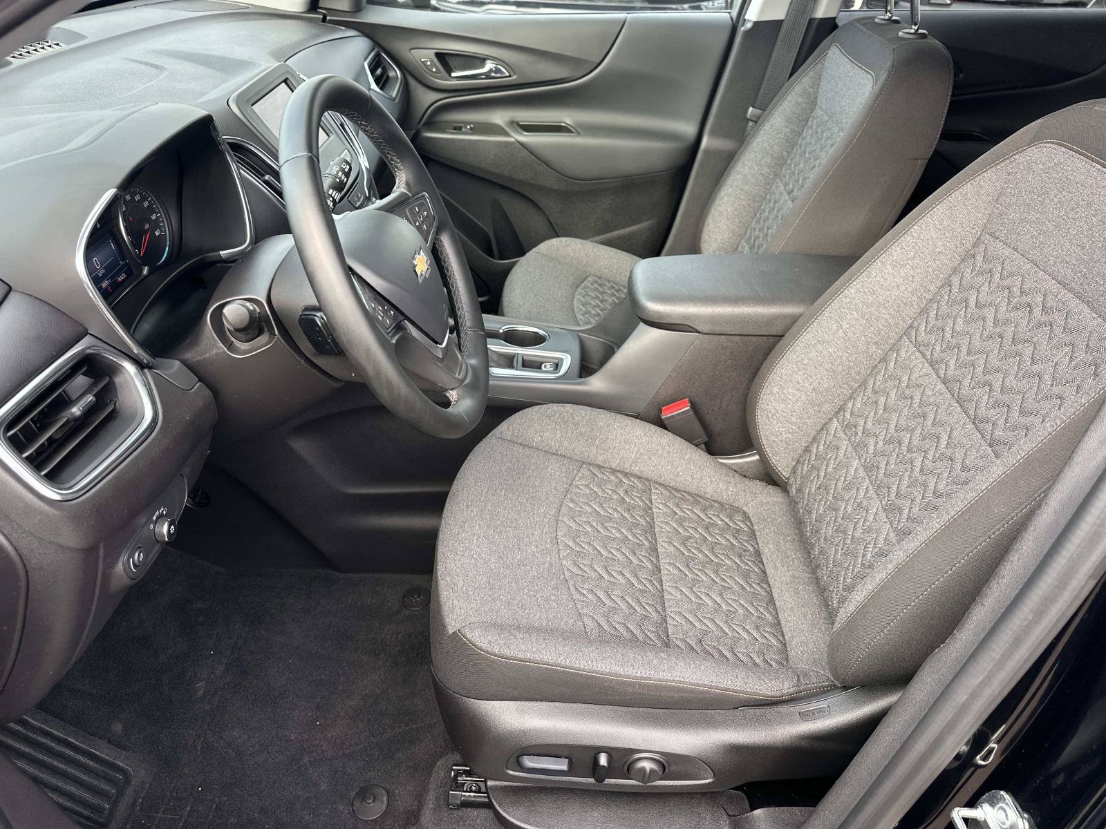 Certified 2024 Chevrolet Equinox LT w/ LPO, Floor Liner Package FWD image 18