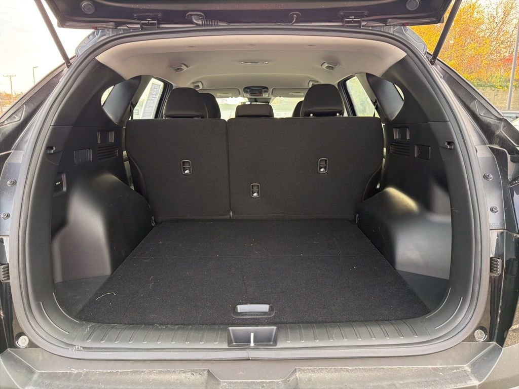 Used 2025 Hyundai Tucson SE image 16