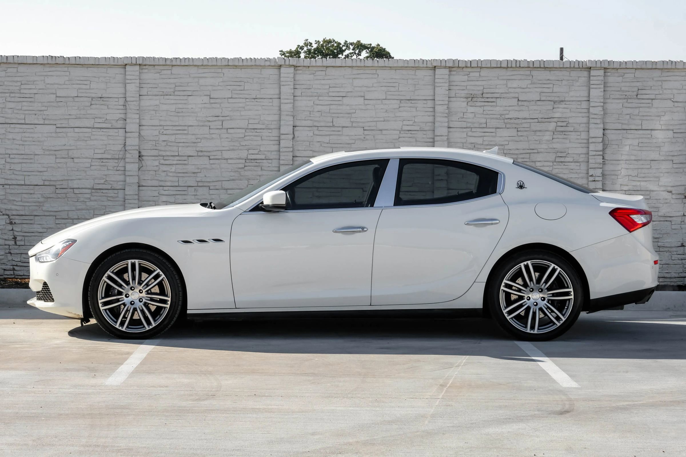 Used 2014 Maserati Ghibli image 13