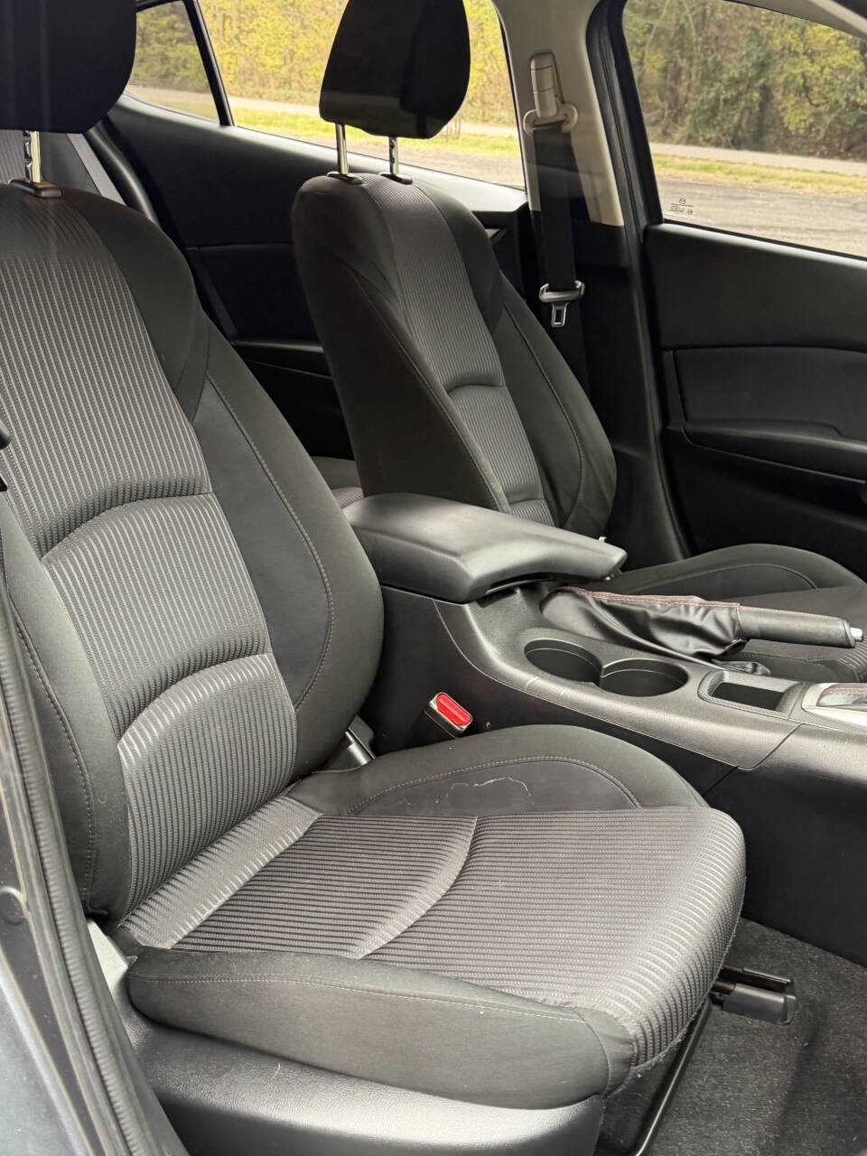 Used 2014 MAZDA MAZDA3 i Touring image 9