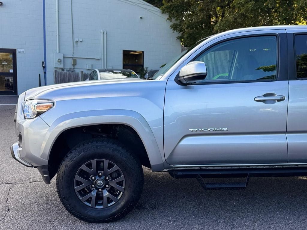 Used 2023 Toyota Tacoma SR5 AWD/4WD image 7