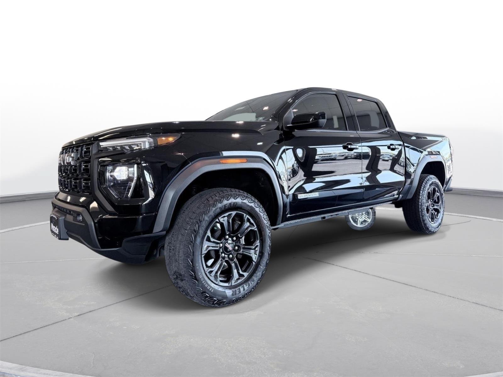 Used 2025 GMC Canyon Elevation w/ Convenience Package AWD/4WD image 3