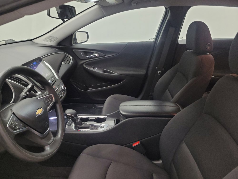 Used 2022 Chevrolet Malibu LT FWD image 17