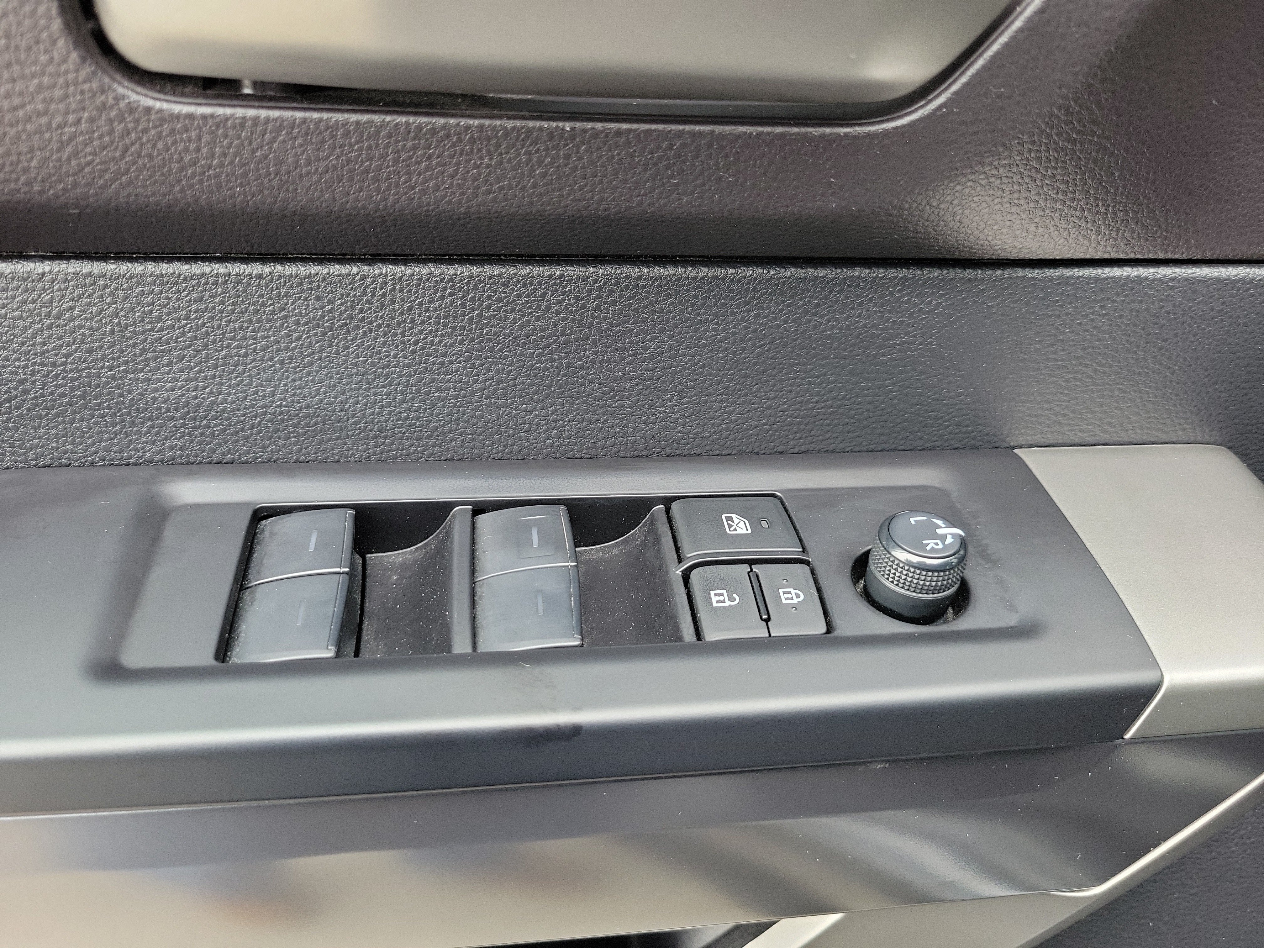 Used 2023 Toyota Tundra SR5 w/ SR5 Convenience Package RWD image 24