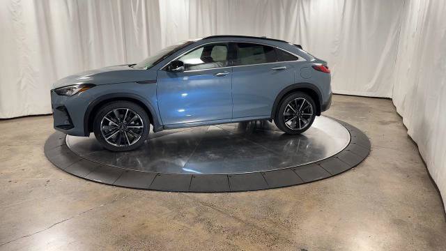 Certified 2025 INFINITI QX55 Luxe w/ Cargo Package image 9