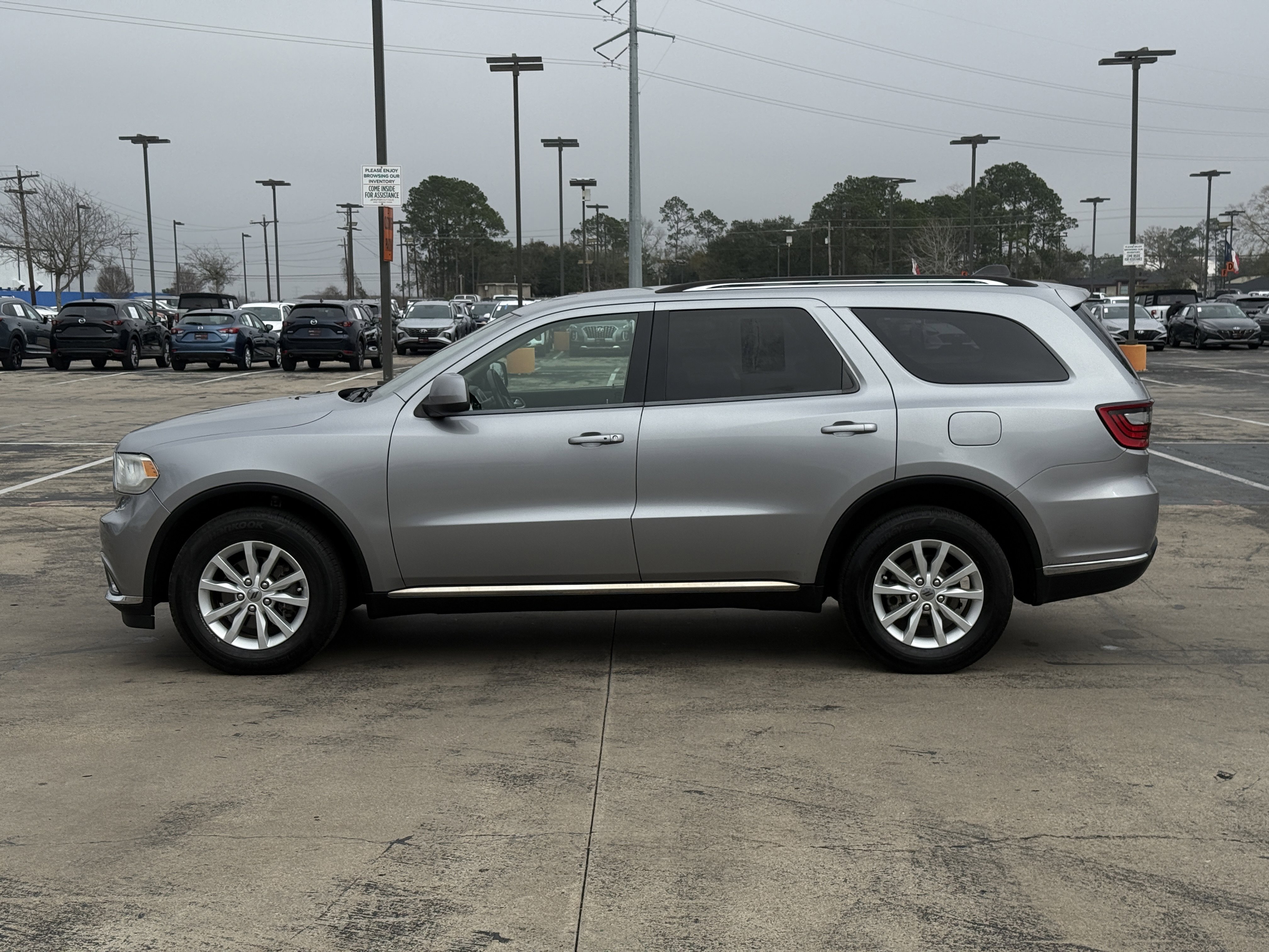 Used 2019 Dodge Durango SXT image 11