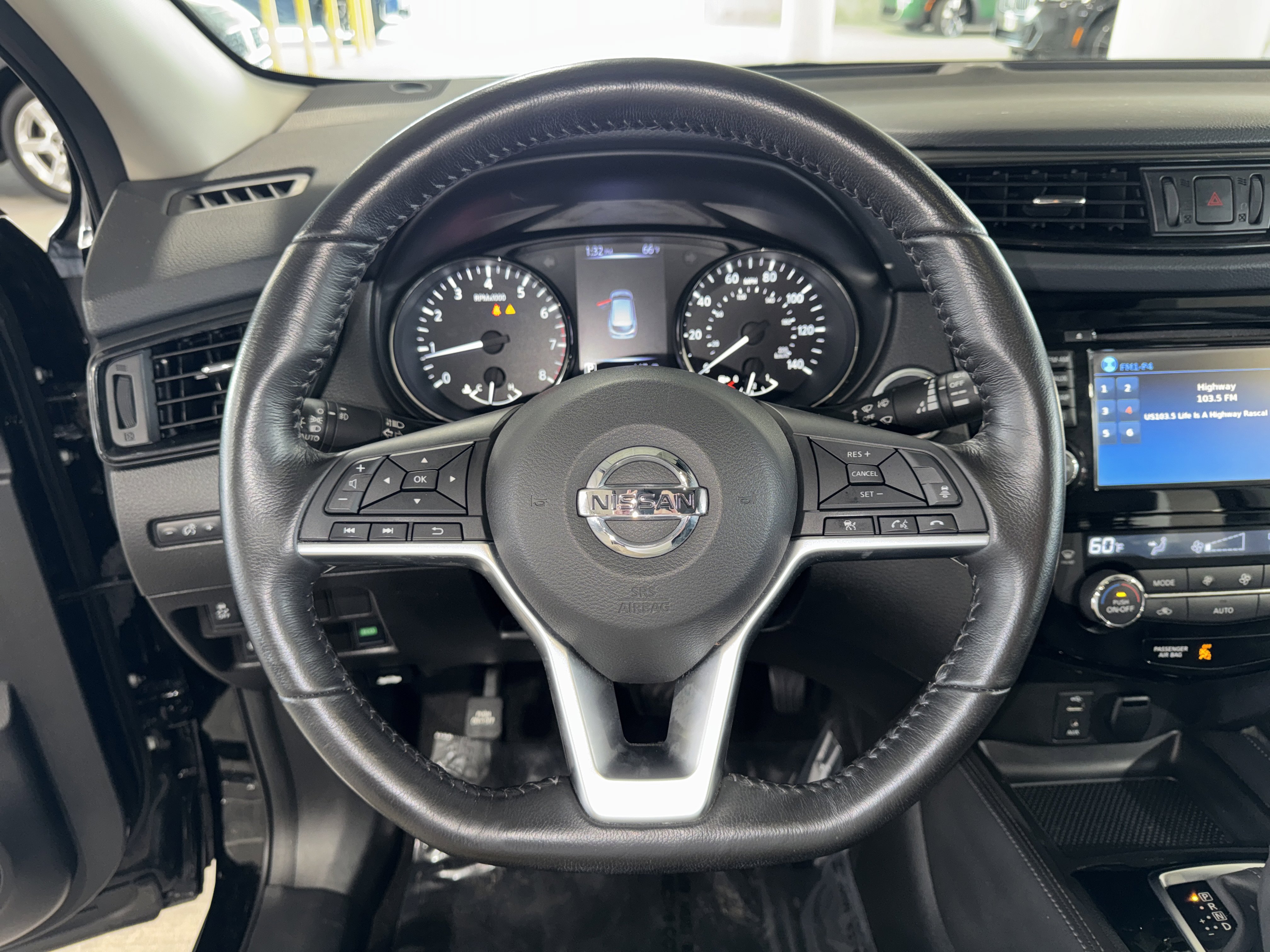 Used 2017 Nissan Rogue Sport SL w/ SL Premium Package FWD image 20