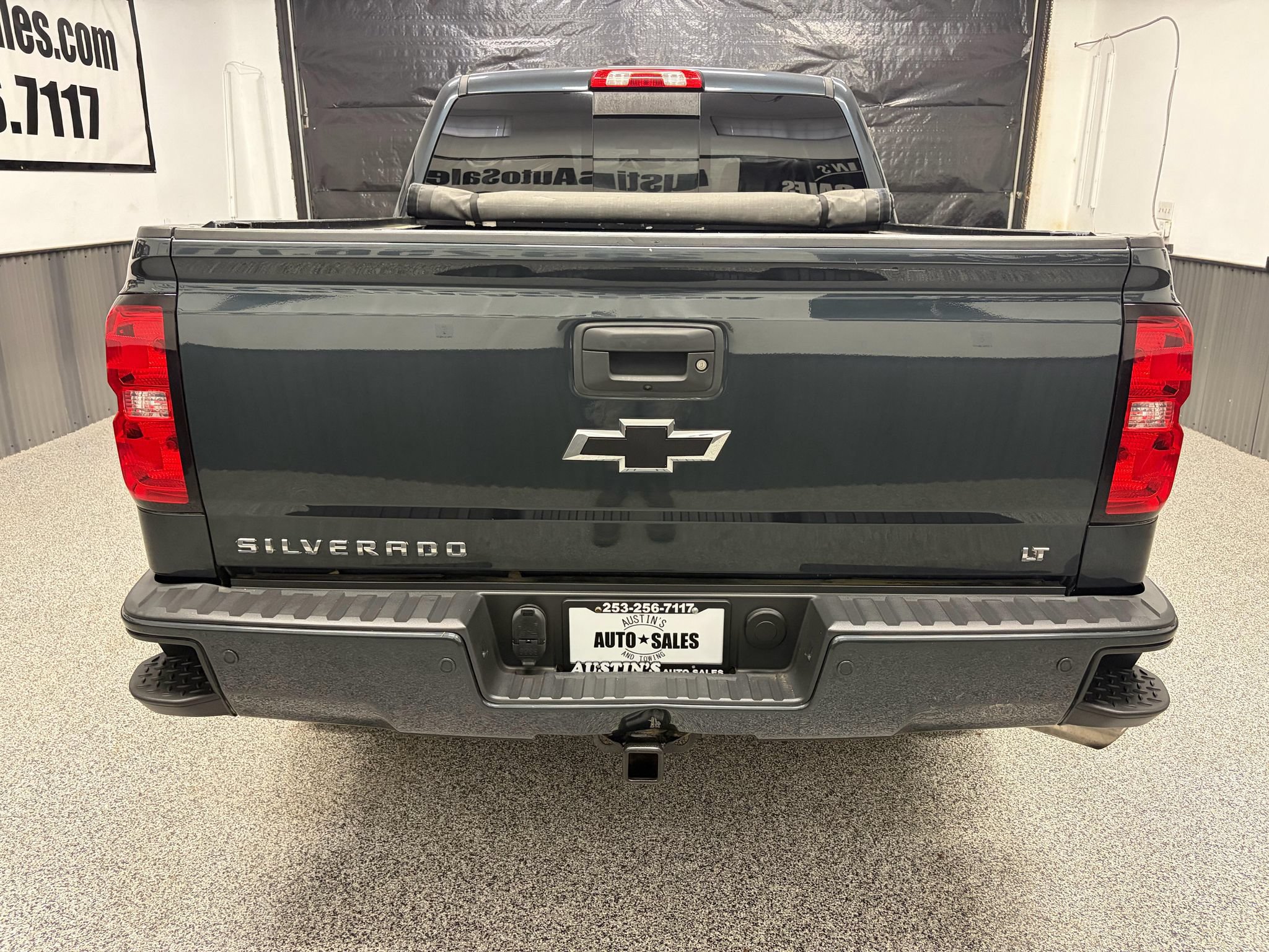 Used 2017 Chevrolet Silverado 1500 LT w/ All Star Edition AWD/4WD image 4