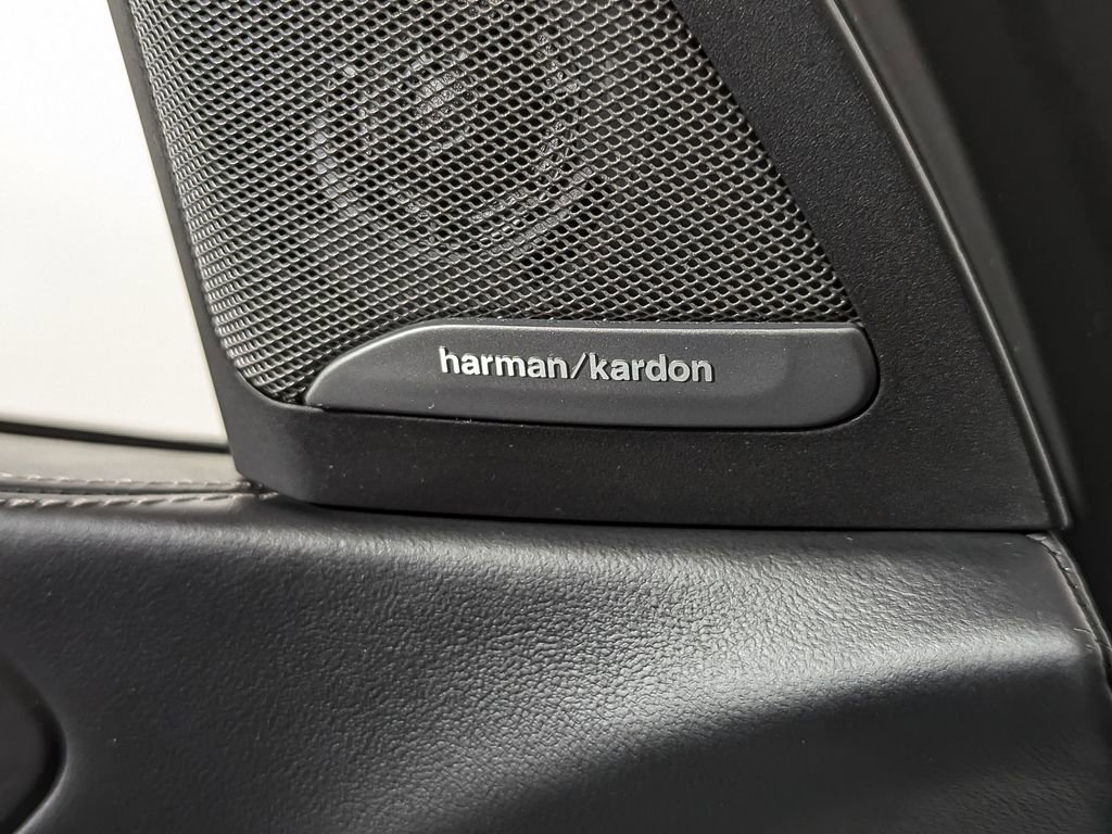 Certified 2025 BMW X7 M60i w/ Executive Package image 16