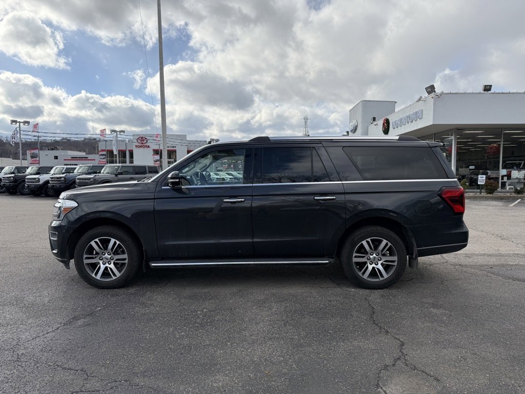 Used 2023 Ford Expedition Max Limited image 6