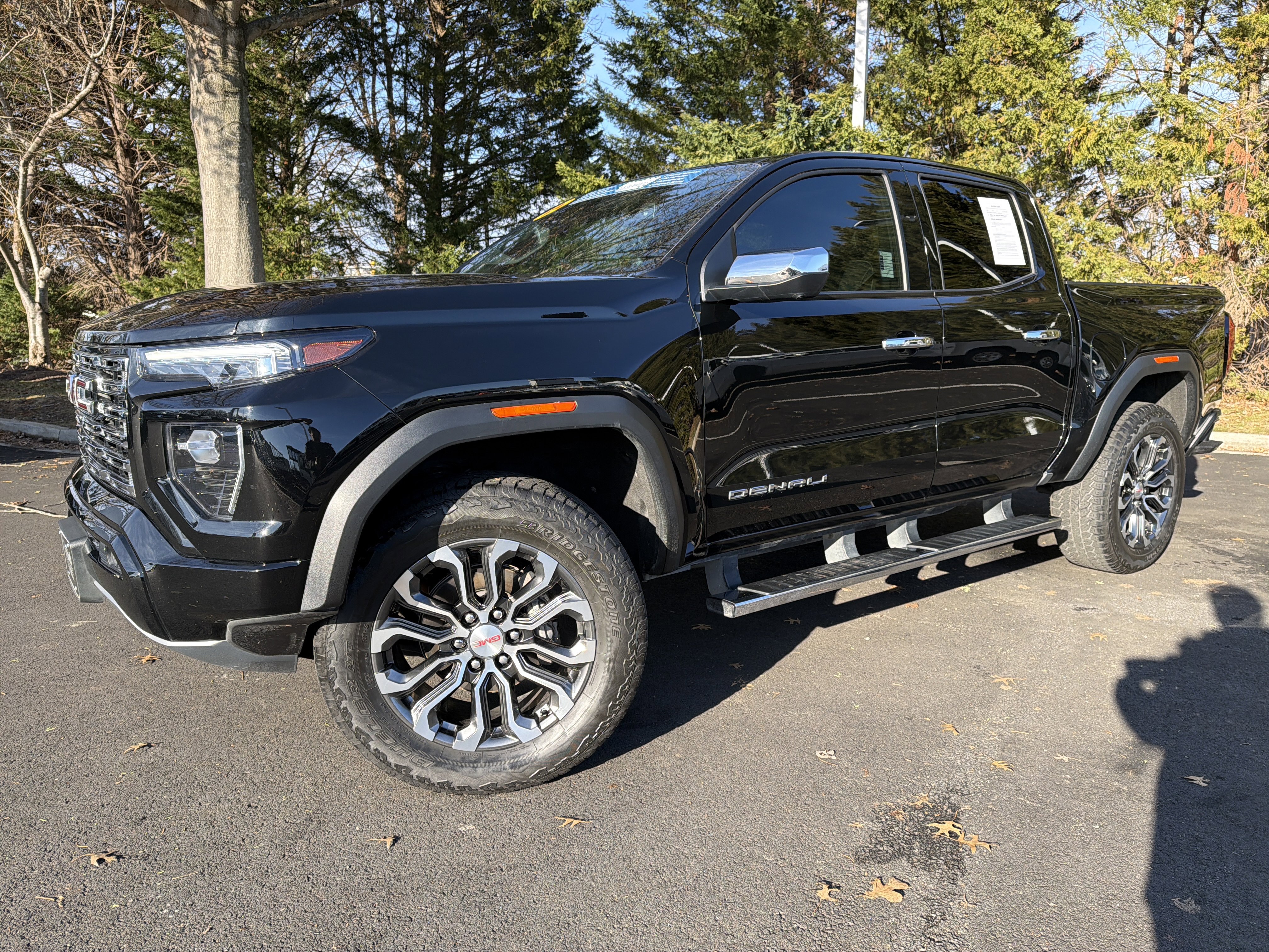 Used 2024 GMC Canyon Denali AWD/4WD image 5