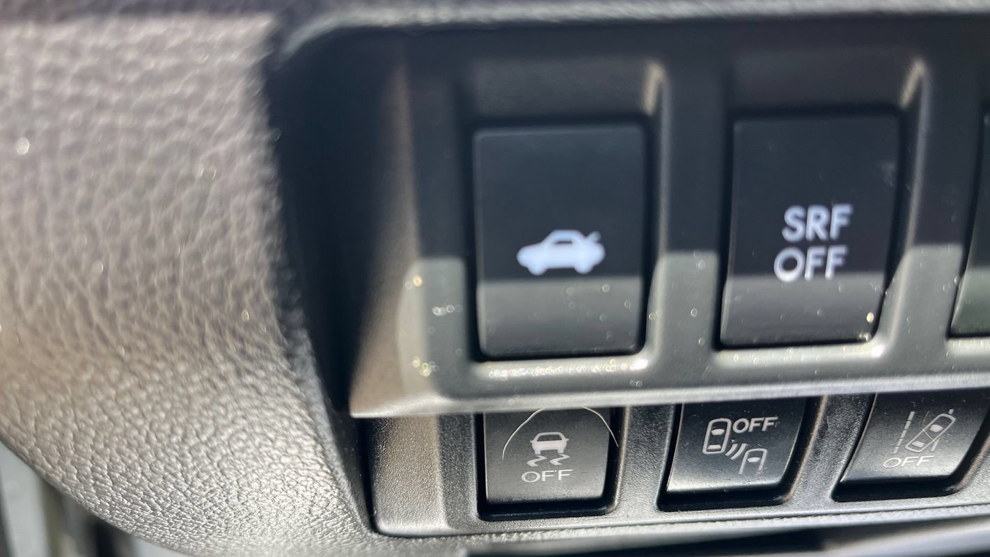 Used 2016 Subaru Legacy 2.5i Premium AWD/4WD image 23