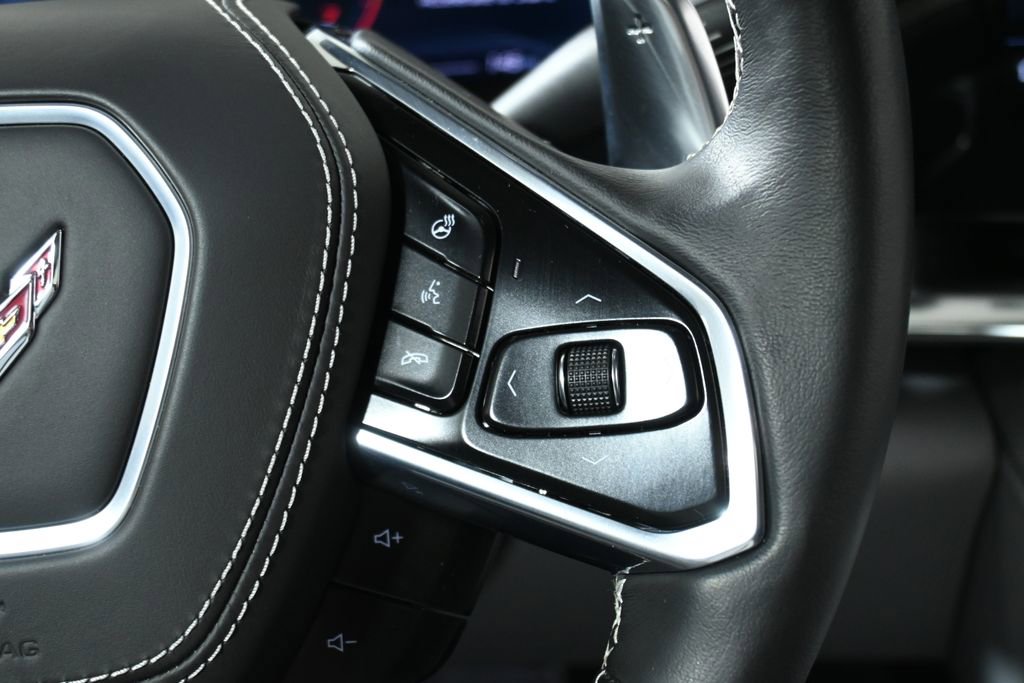 Used 2021 Chevrolet Corvette Stingray Premium Conv w/ Z51 Performance Package RWD image 18