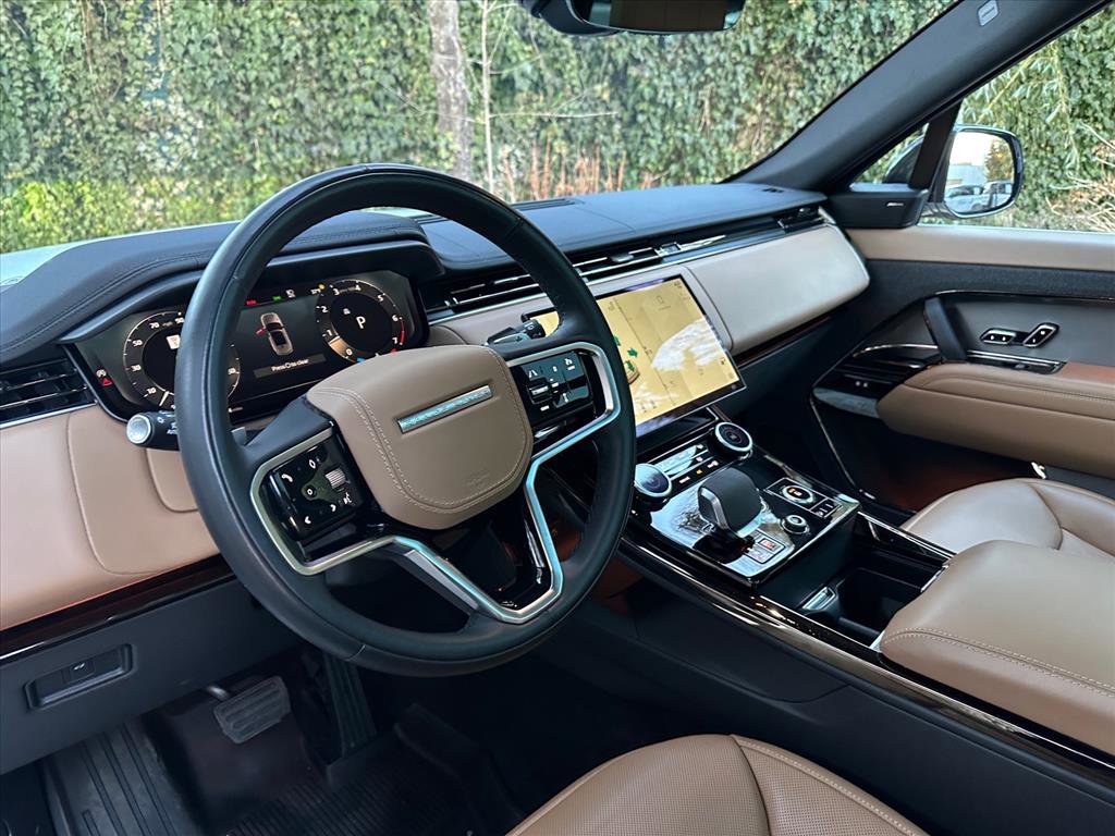 Used 2023 Land Rover Range Rover Sport SE image 9