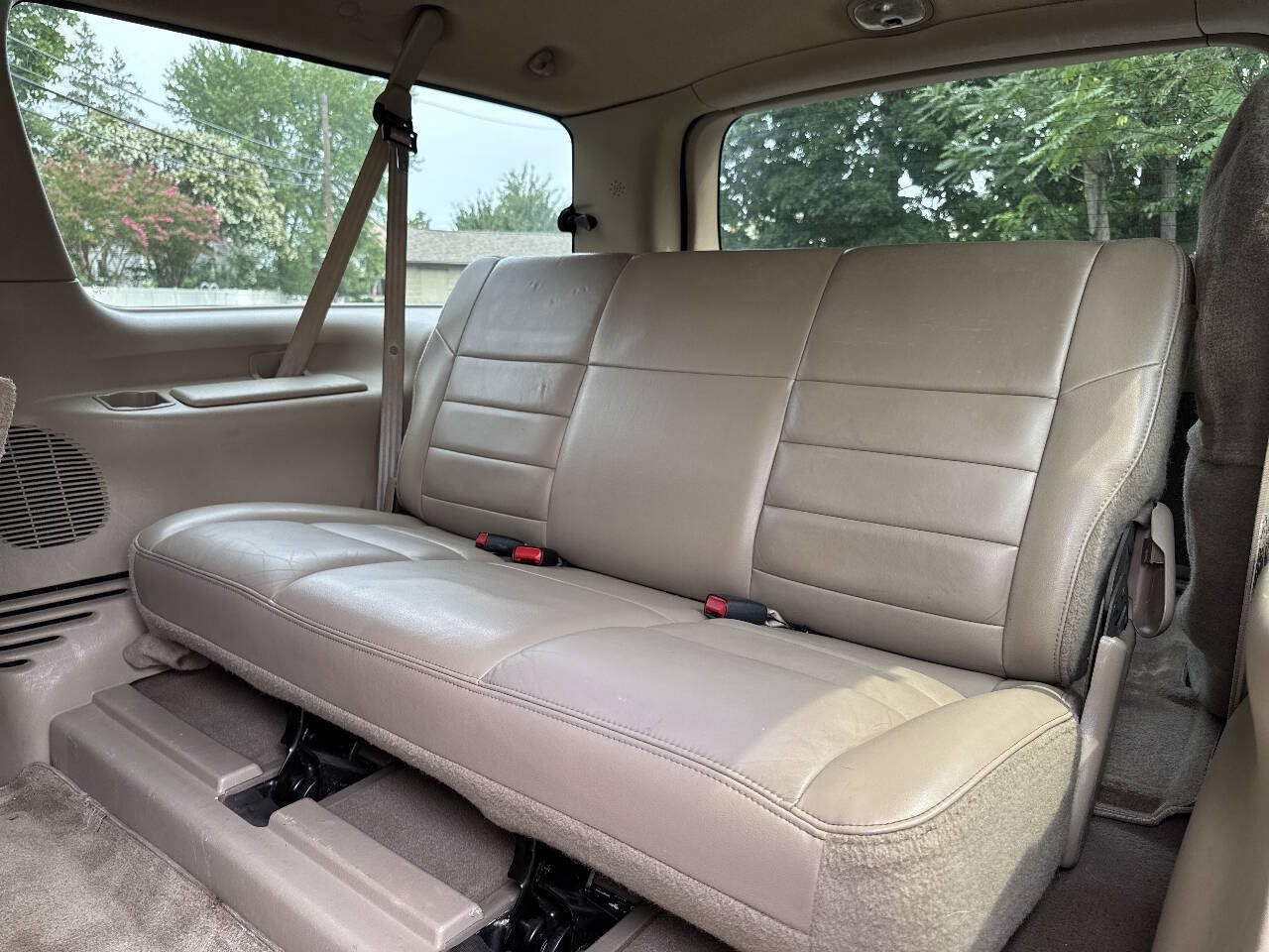 Used 2002 Ford Excursion Limited AWD/4WD image 11