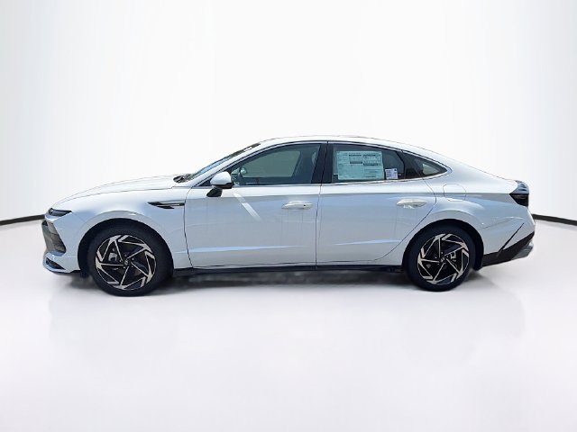 New 2026 Hyundai Sonata SEL FWD image 3