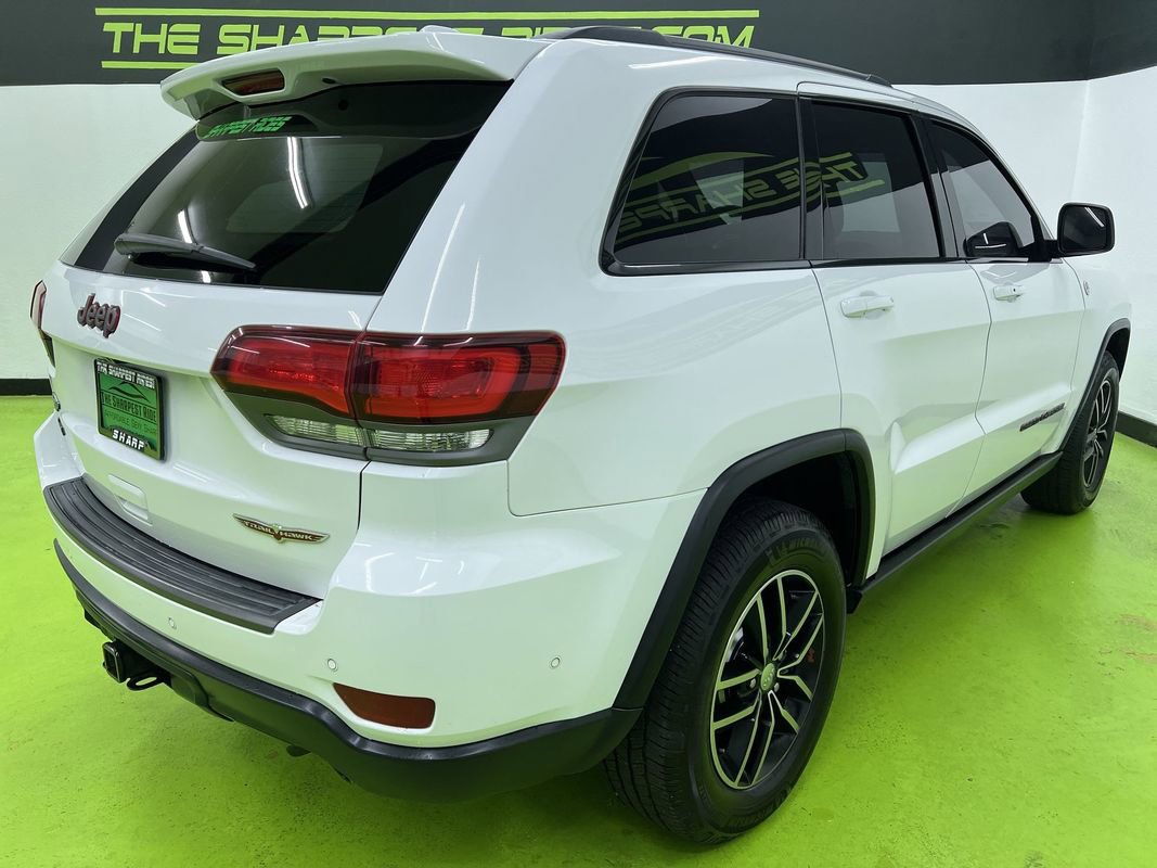 Used 2017 Jeep Grand Cherokee Trailhawk w/ Trailhawk Luxury Group AWD/4WD image 10